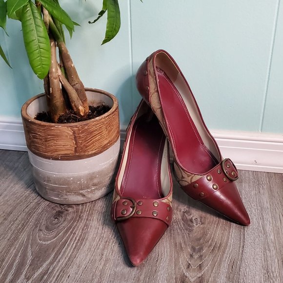 Coach Signature Monogram Canvas P556 Tierney Pump - Picture 8 of 8